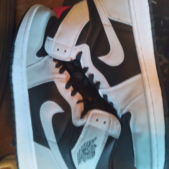 Jordan 1 - Picture 4 of 7